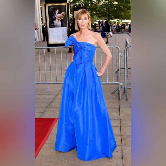 New! Sachin & Babi Runway Leora Strapless Bow-Embellished Silk-Faille Gown💙 - Picture 6 of 16